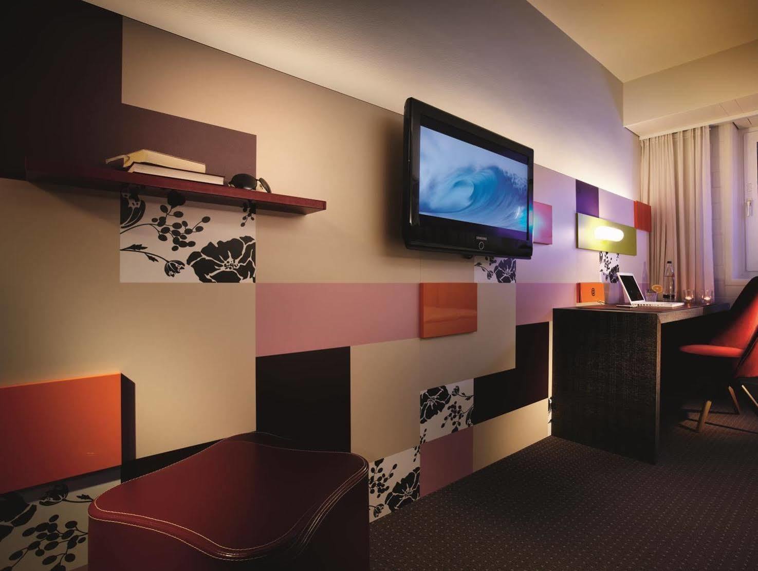 เพนตะโฮเต็ล ไอส์แนช Hotel ไอเซนัค ภายนอก รูปภาพ